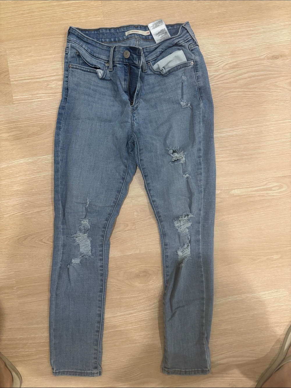 Women’s Distressed Blue Skinny Jeans